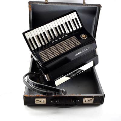 German Made Top Quality Accordion Weltmeister Stella - 48 bass, 5 registers + Original Hard Case & Straps included image 2