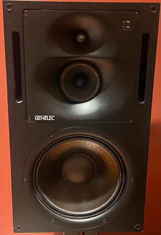 Genelec 1037C Active Studio Monitor Excellent image 1