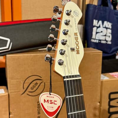 Mooer MSC10 PRO HSS VINTAGE WHITE image 19