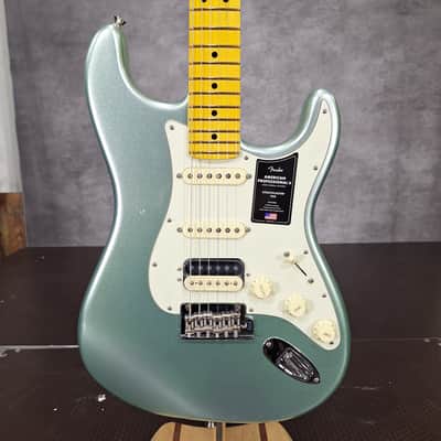 Fender American Professional II Stratocaster HSS with Maple Fretboard 2020 - Present - Mystic Surf Green image 4