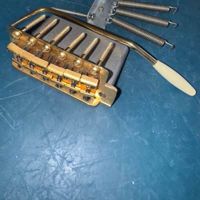 Fender Standard Stratocaster Vintage-Style Bridge Assembly image 5
