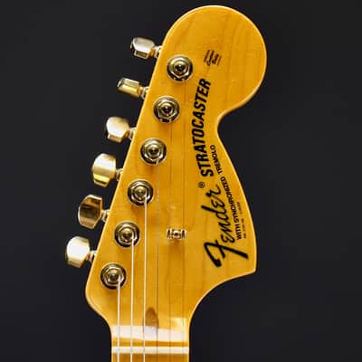 Fender Bruno Mars Stratocaster Maple Fingerboard Mars Mocha image 5