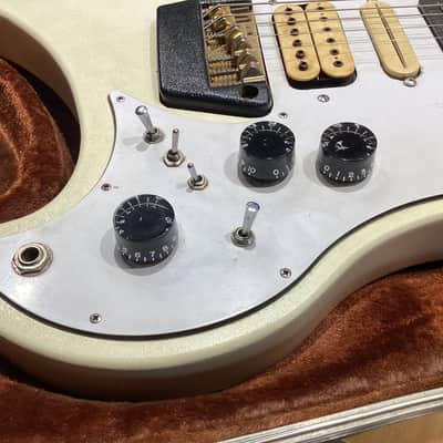 Ovation Breadwinner 1973 - 1975 White image 17