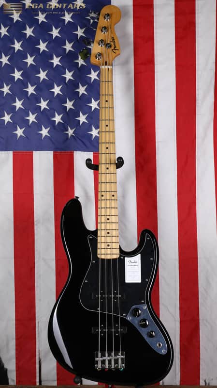 Fender Standard Jazz Bass - Black image 1