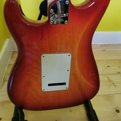 Fender American Elite Stratocaster RW Aged Cherry Burst image 10