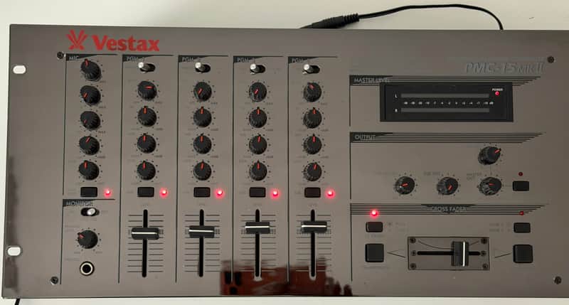 Vestax PMC-15 MK II Mixer/Controller