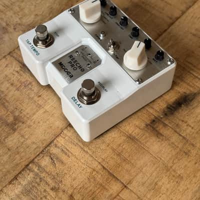 Mooer ReEcho Pro 2015 - White image 2