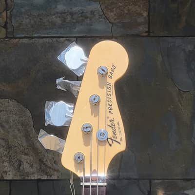 Fender Made in Japan Limited International Color Precision Bass®, Rosewood Fingerboard, Maui Blue image 5