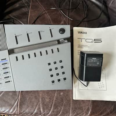 1980s YAMAHA TQ5 Tone Generator - FM Synthesizer + ps + manual