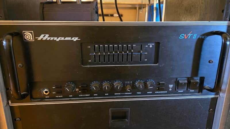 Ampeg SVT-2 PRO 300-Watt Rackmount Bass Amp Head 1999 - 2006 | Reverb