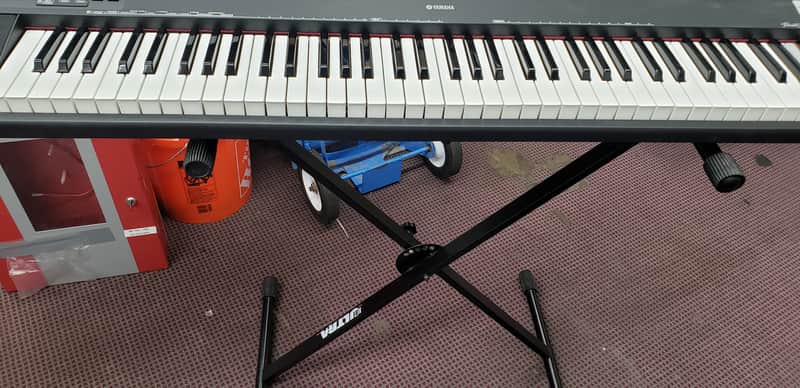 Yamaha Portable Grand NP-30 STAND INCLUDED | Reverb