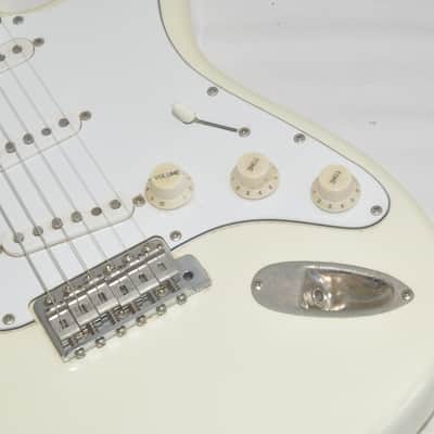 YAMAHA ST400R Stratocaster type 80s Electric Guitar Ref No. 6901 image 4