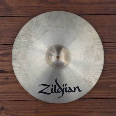 USED A Zildjian 16" Medium Thin Crash Cymbal image 2