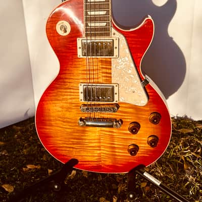 Custom Gibson Les Paul Standard T 2016 Premium Plus - Heritage Cherry Sunburst image 2
