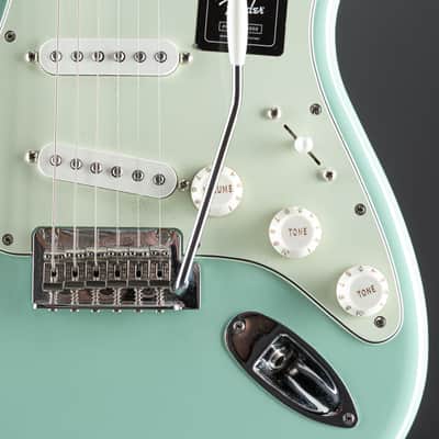 Fender Player Stratocaster MN Surf Green - Electric Guitar image 7