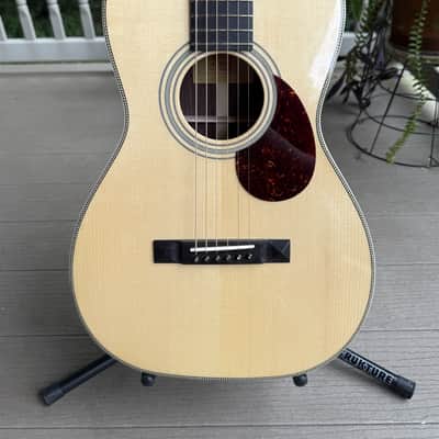 Eastman E20P Parlor Guitar image 2