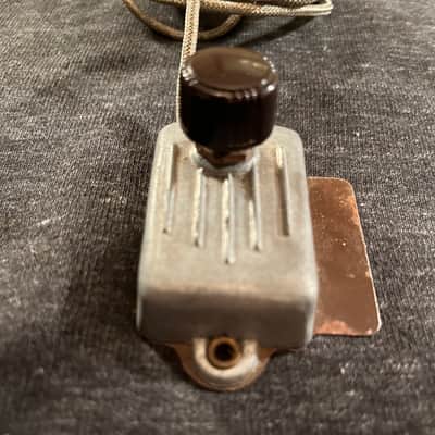 Lektrofone Deluxe 201-M Vibro microphone/ pickup 1940's? image 4