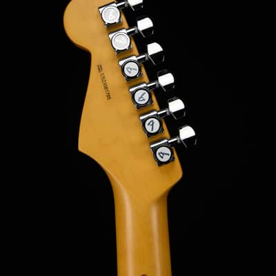 Fender Fender 70th Anniversary American Professional II Stratocaster  Comet Burst 2024 - Comet Burst image 6