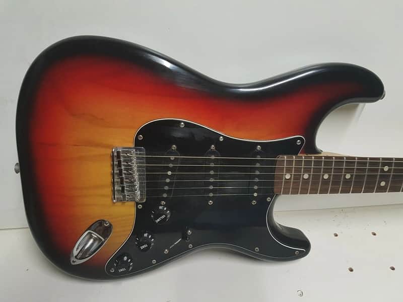 1979 FENDER STRATOCASTER USA - NEAR MINT image 1
