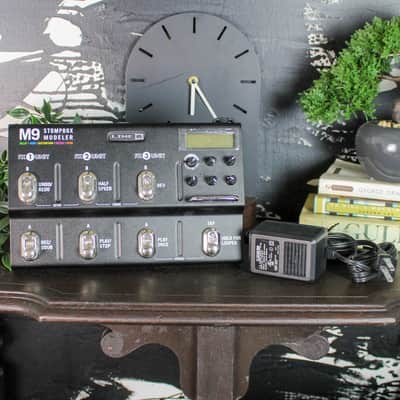Preowned Line 6 M9 Stompbox Modeler Multi-Effects Floorboard w/ Power Supply