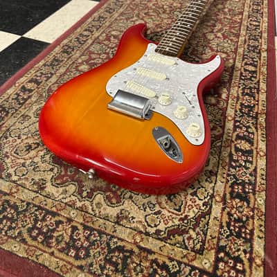 Fender ST-62 Stratocaster Reissue MIJ Cherry Burst image 1