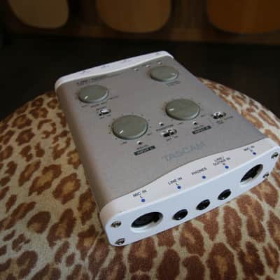 TASCAM US-122L USB Audio Interface 2010s - Silver image 2