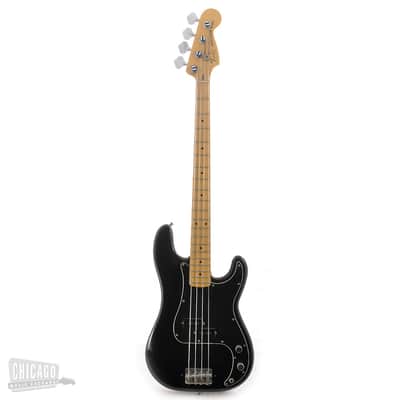 Fender Precision Bass Black Maple Fretboard 1982 image 4