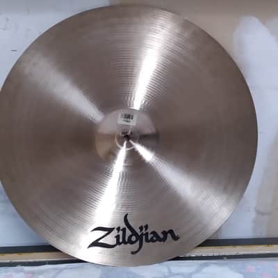 Zildjian 20" A Series Medium Ride Cymbal 1982 - 2012 - Traditional image 9