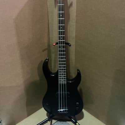 Dean Edge 09 Bass Guitar image 1