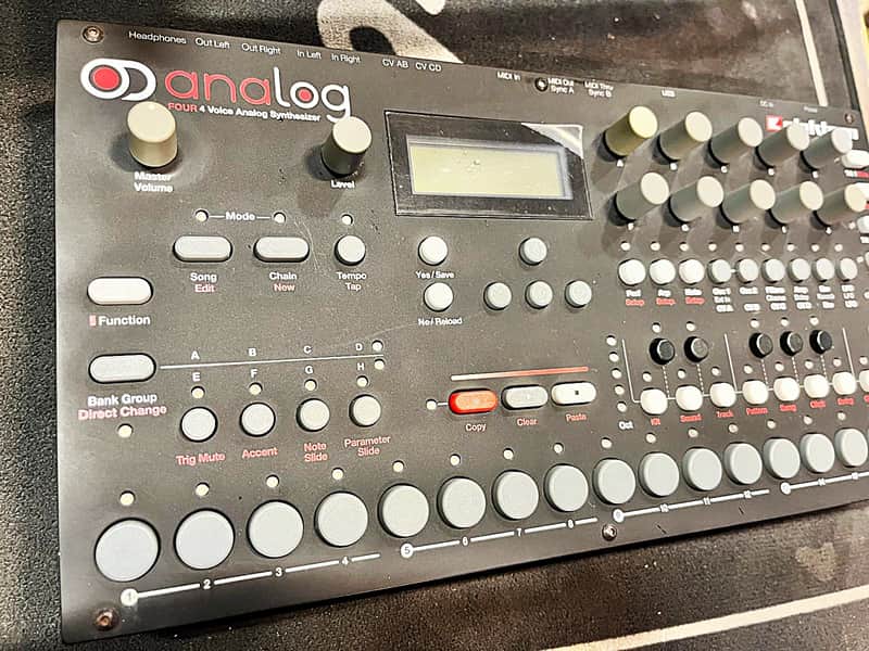 Elektron Analog 4 voices synthetizer image 1