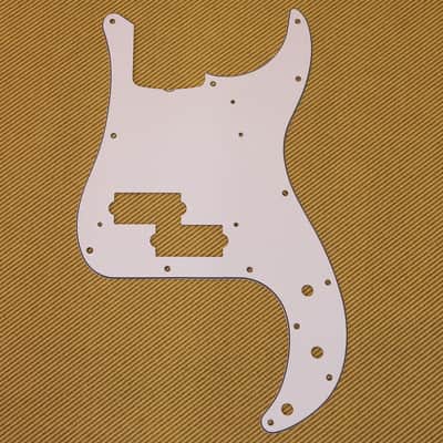 099-1361-000 Genuine Fender '62 P Bass WBW 3-Ply Pickguard w/ Thumbrest Holes