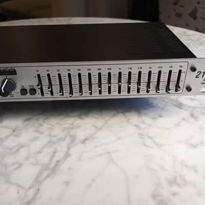 **PURE MINT** DBX 215S Dual Channel 15-Band EQ image 3
