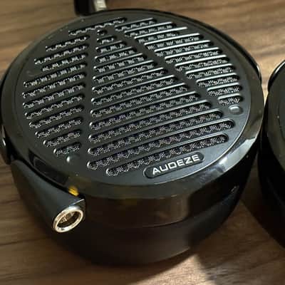 Audeze LCD-5 Open-Back Planar Magnetic Over-Ear Audiophile Headphones image 6