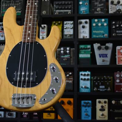 Ernie Ball Music Man StingRay 4 H with Rosewood Fretboard 1991 - 1998 - Natural image 3