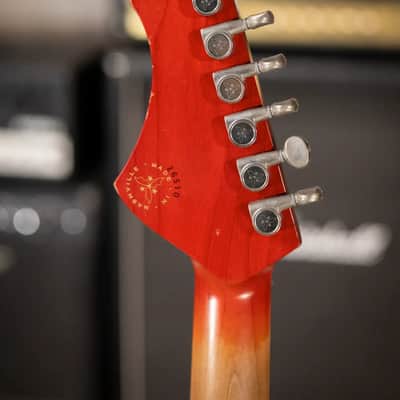 Novo Serus H2 Electric Guitar - Faded Cherry Burst with Gig Bag image 6