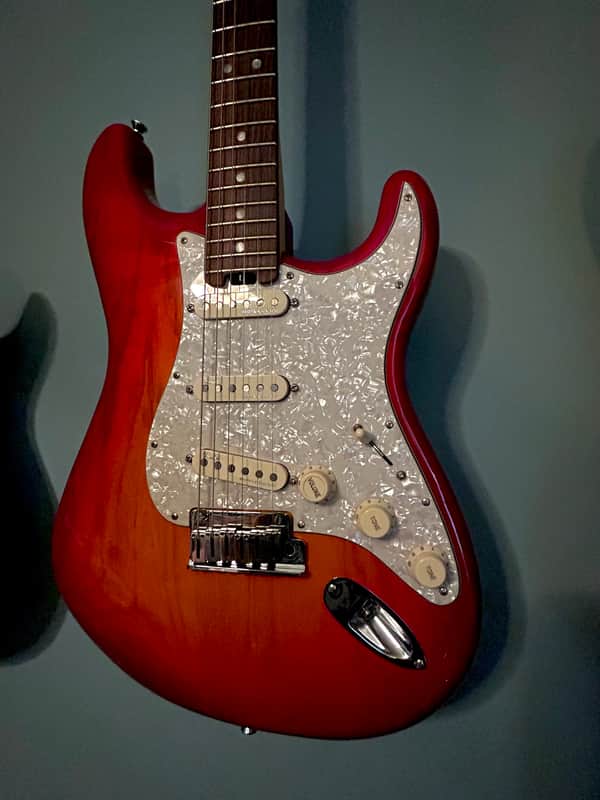 Fender American Elite Stratocaster MINT w/ OHSC image 1