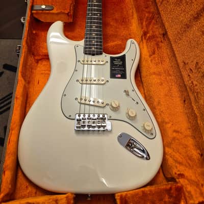 Fender American Vintage II 1961 Stratocaster Olympic White image 5