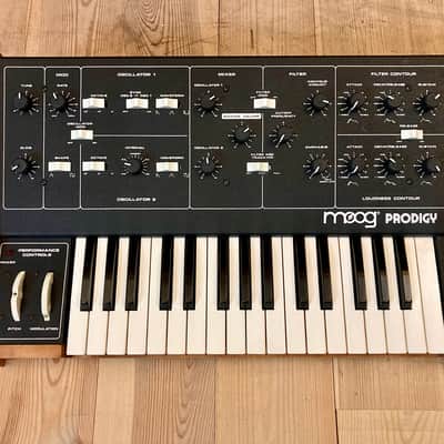 serviced Moog Prodigy MK1 Monophonic Analog Synthesizer / CV GATE 230v image 3