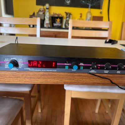 Rocktron PRO BASS 2000’s - Black image 1