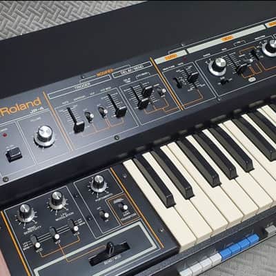 Roland Jupiter 4 ✅MIDI upgrade optional ✅ Legendary early Compunicator Synth ✅ Raw & Screaming 70s Analog Power ✅ Fully Checked & Cleaned ✅ Iconic Thick Chorus Engine ✅ Worldwide Shipping - Roland Jupiter 4 image 5