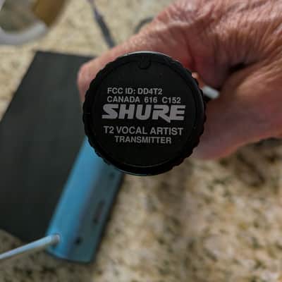 Shure T4A-V and SM58 Wireless Microphone image 4