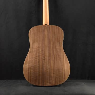 Taylor BBTe Big Baby Taylor Walnut/Sitka Spruce Natural image 8