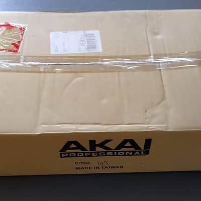 Akai Professional MPK261 – 61-Key MIDI Controller image 14