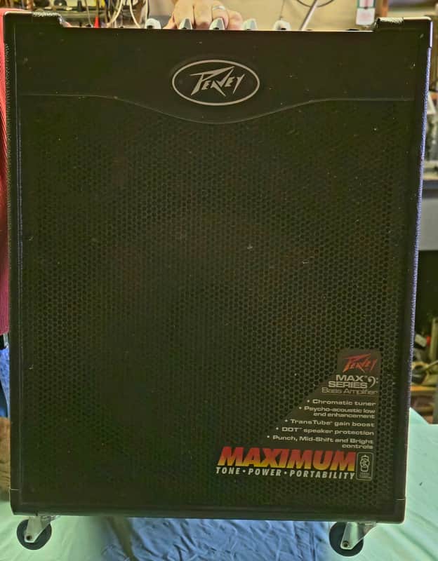Peavey MAX 115 Bass Combo Amp – 75W – Built-In Tuner – Wheels Installed image 1