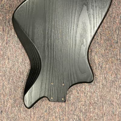 Ceccarini “Meteora” bass body 2021 - Stain image 3
