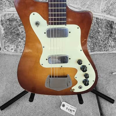 Kay K102 Vanguard II Double Pickup Electric Guitar, Early 60's image 2
