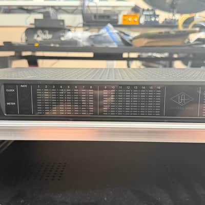 Universal Audio Apollo 16 MkII | Thunderbolt 3 Upgrade | Excellent Condition image 3