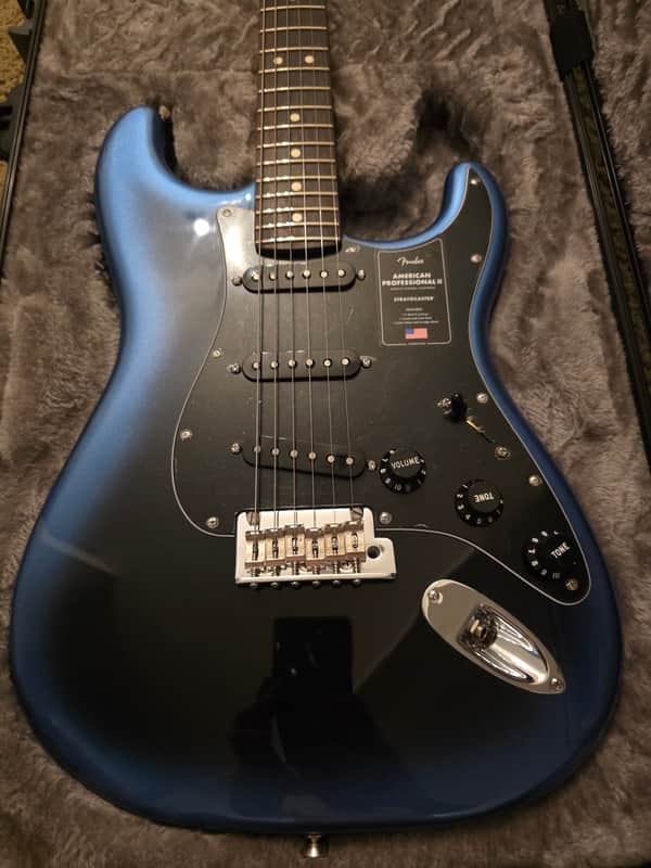 Fender American Professional II Stratocaster with Maple Fretboard