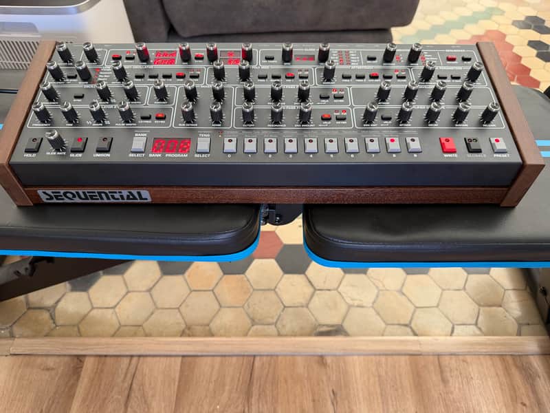 Sequential Prophet-6 Desktop 6-Voice Polyphonic Synthesizer 2018 - 2020 - Black with Wood Sides image 1