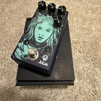 Walrus Audio Julia Chorus / Vibrato V2 2026 - Present - Black